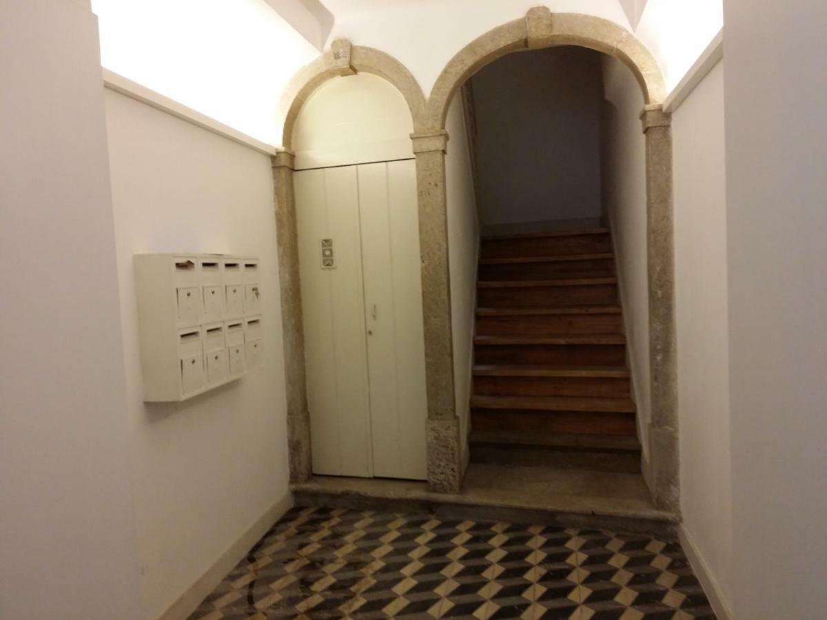 Cozy 1St Floor Flat Central Chiado District With Balconies And Ac 19Th Century Building Lisboa Dış mekan fotoğraf